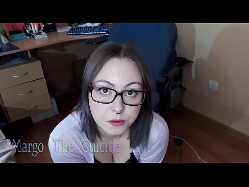 ❤️ Sexig tjej med glasögon suger Dildo djupt på kamera Porno at sv.pornfuror.ru ❌
