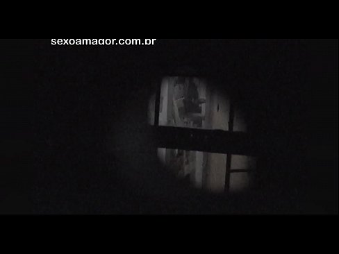 ❤️ Blondie blir hemligt videofilmad av en voyeur från grannskapet gömd bakom ihåliga tegelstenar Porno at sv.pornfuror.ru ❌